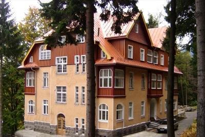 Dom Wczasowy Żółty Dworek